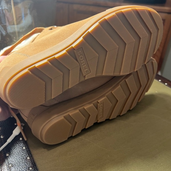 NWOT Sorel Evie II Cozy bootie, tan with off white Sherpa. Wedge, women’s 10 - Picture 5 of 7